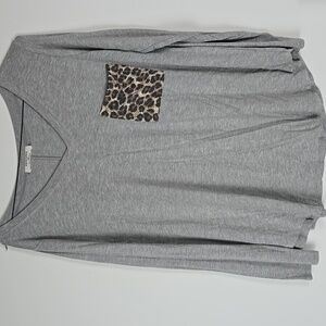 V-Neck long sleeve Leopard Pocket